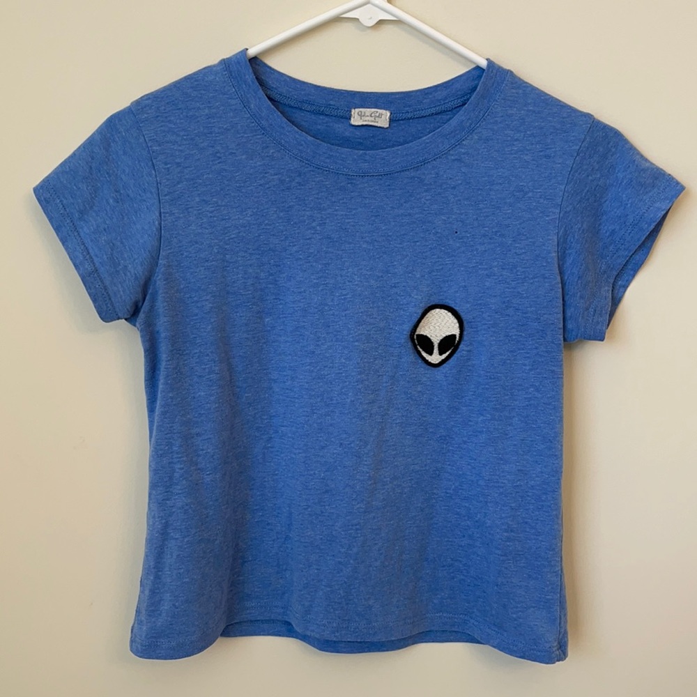 Brandy Melville Alien Crop Top